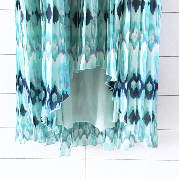 H&M Blue Print Sleeveless Pleated Hi Lo Midi Dress - Picture 4 of 6